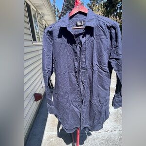 New without tag.High End Onia Navy Lightweight Casual Button Down Shirt, Size M